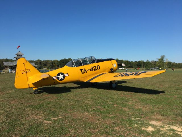 North American T-6 Texan (N1046Y)