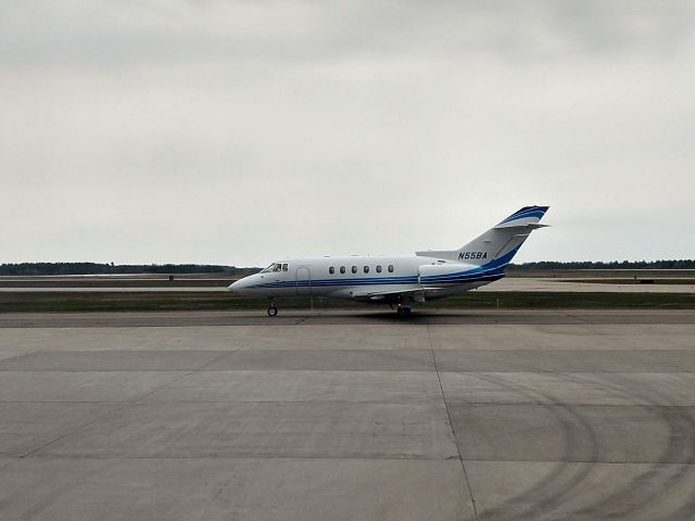 Hawker 800 (N55BA)