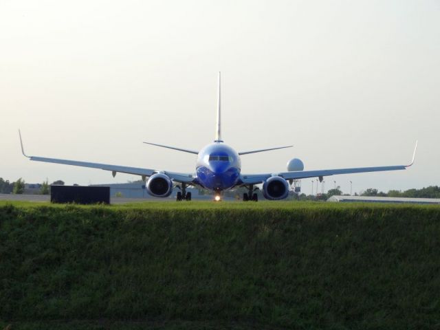 Boeing 737-700 (N736SA)