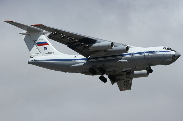 Ilyushin Il-76 (RA-76669)