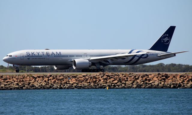 BOEING 777-300ER (PK-GII) - Arriving on Rwy 34L