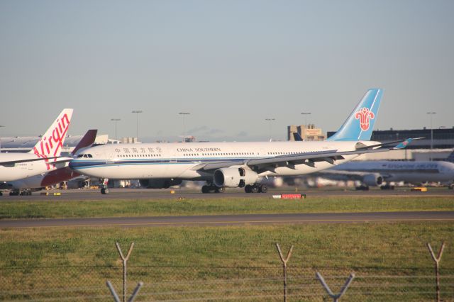 Airbus A330-300 (B-6112)