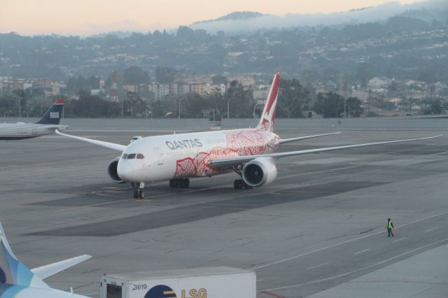 Boeing 787-9 Dreamliner (VH-ZND) - Pulling into the International Terminal at SFO