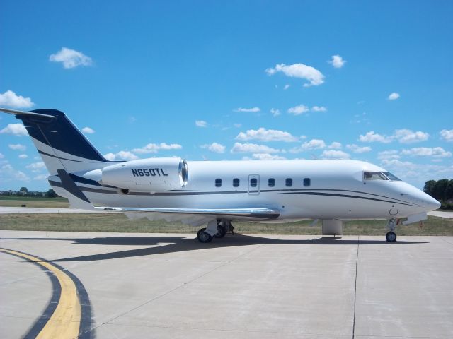 Canadair Challenger (N650TL)