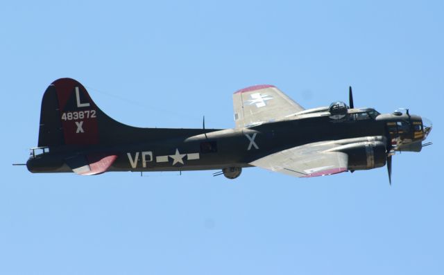 Boeing B-17 Flying Fortress (N7227C)