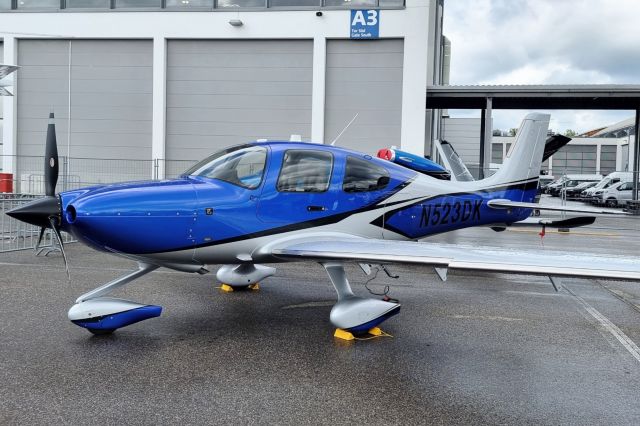 Cirrus SR22 Turbo (N523DK) - Cirrus SR 22 TURBO - CARBON 