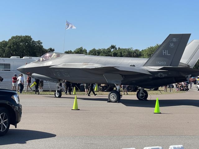 F35 —