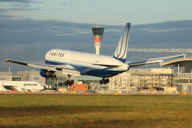 — — - Early morning arrival of a United B767-300ER here sporting the old pre-merger livery.