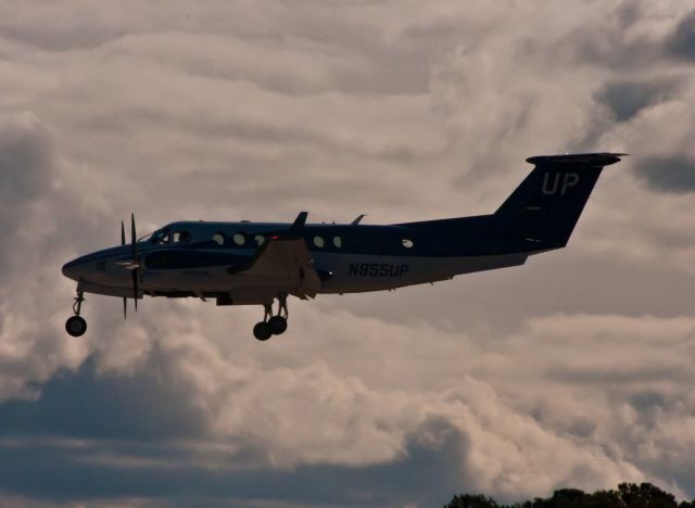 Beechcraft Super King Air 350 (N855UP)