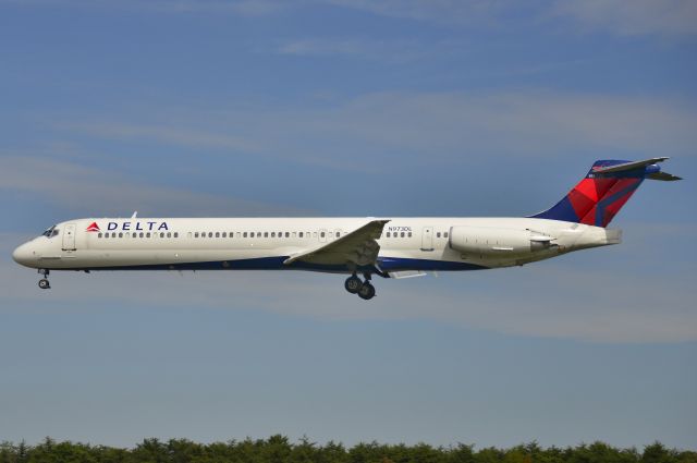 McDonnell Douglas MD-88 (N973DL)