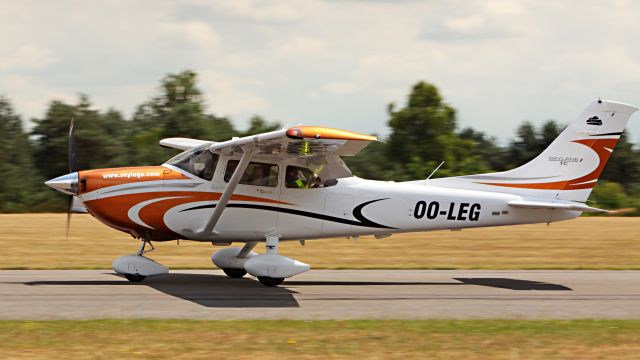 Cessna Skylane RG (OO-LEG)