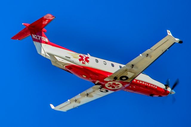 Pilatus PC-12 (N271SM) - N271SM 2005 Pilatus PC-12/45 C/N 622 Air Ambulance - Harry Reid International Airport KLASbr /Photo: TDelCorobr /September 7, 2023