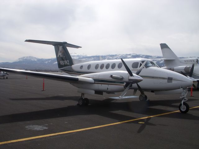 Beechcraft Super King Air 200 (N511RZ) - Preparing for the 5.5 hr flight back to KLFT