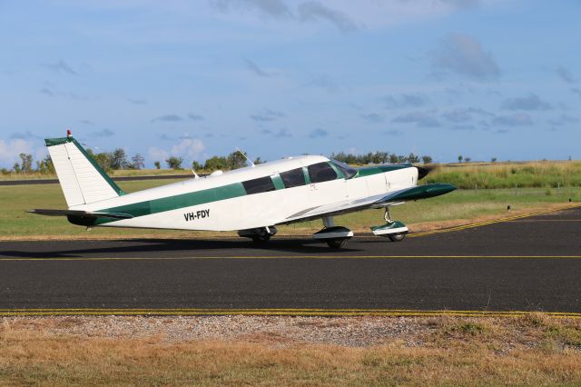 Piper Saratoga (VH-FDY)