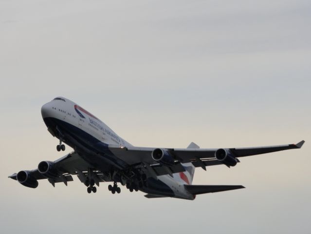 Boeing 747-400 (G-CIVV)