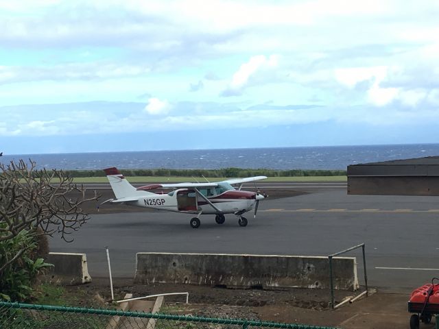 Cessna 206 Stationair (N25GP) -  Skydive outfit.