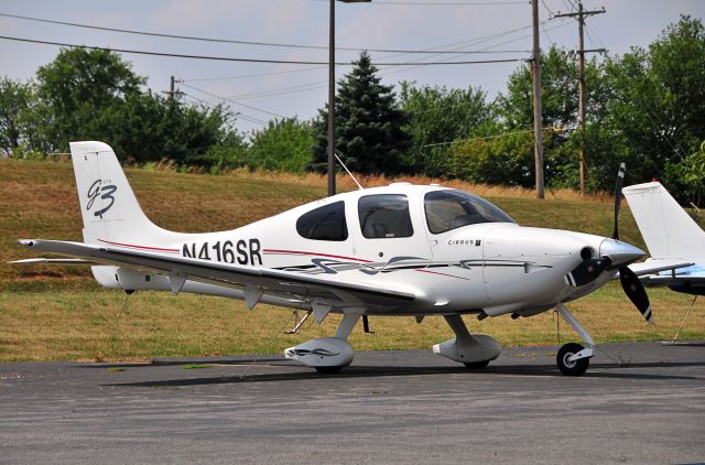 Cirrus SR-22 (N461SR) - Seen at KFDK on 6/26/2010.  KFDK Open House, combined with the Air Race Classic    http://www.airraceclassic.org/         http://discussions.flightaware.com/profile.php?mode=viewprofile&u=269247