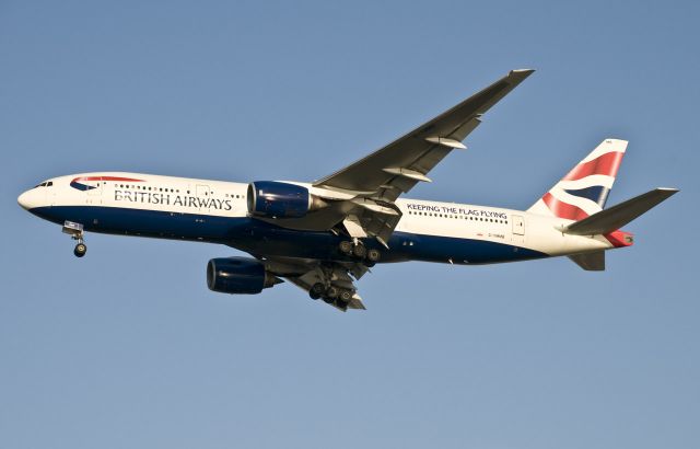 Boeing 777-200 (G-YMMB) - On Final