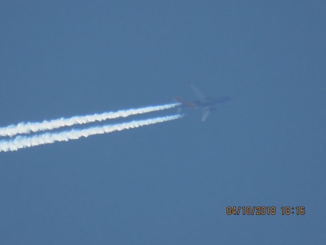 Boeing 737-700 (N798SW)