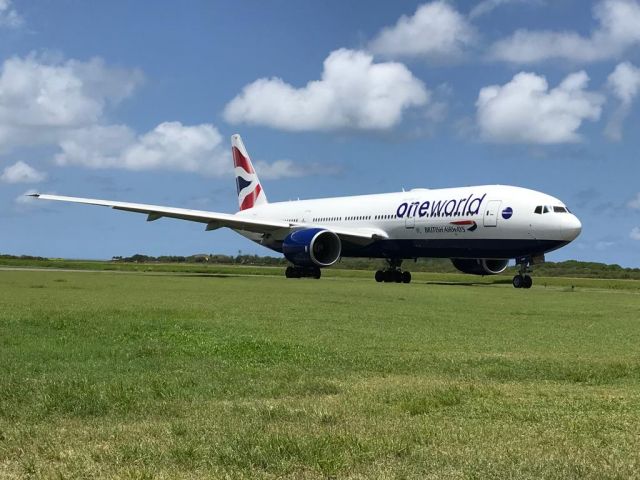 Boeing 777 (G-YMMF)