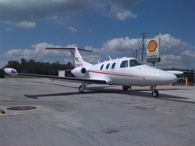 Eclipse 500 (N429CC)