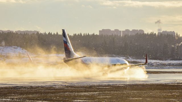 Boeing 737-800 (VP-BNP)