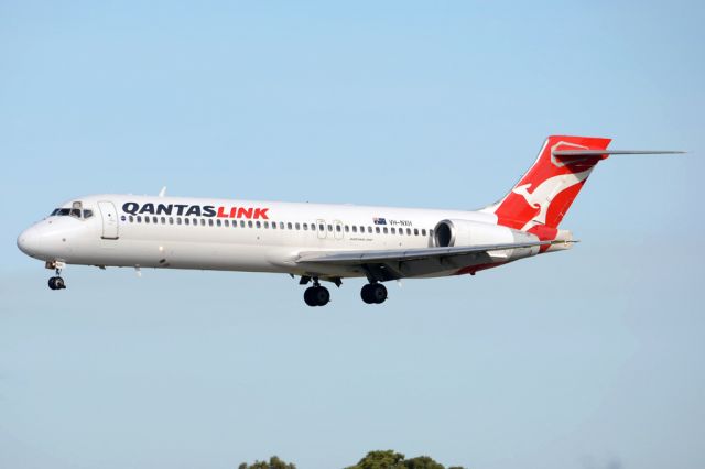 Boeing 717-200 (VH-NXH) - On short finals for runway 05. Wednesday, 21st May 2014.