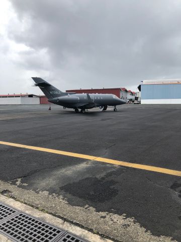 Hawker 800 (N726LC)