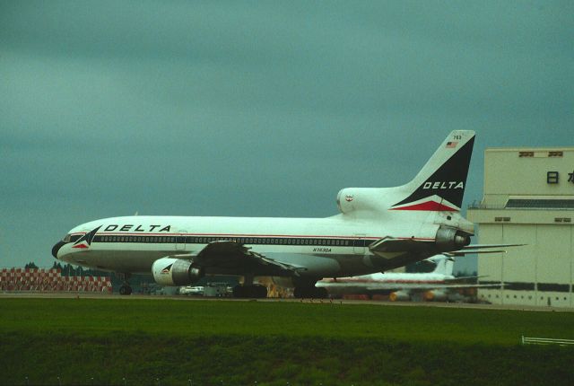 Lockheed L-1011 TriStar (N763DA) - Departure at Narita Intl Airport Rwy34 on 1987/08/02
