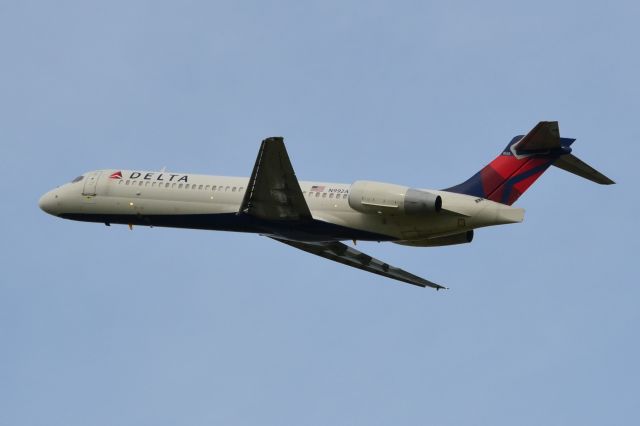 Boeing 717-200 (N992AT) - Departing KCLT - 8/12/18