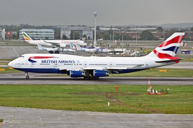 Boeing 747-400 (G-CIVF)