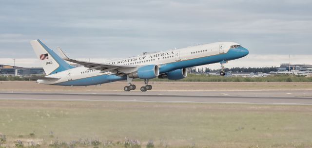 99-0003 — - USA - Air Force Boeing C-32A (757-200)