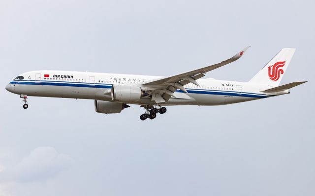 Airbus A350-900 (B-327V)