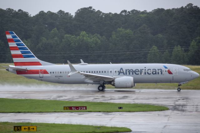 Boeing 737 MAX 8 (N324RA)