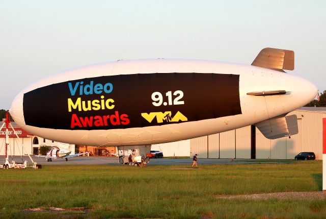 Unknown/Generic Airship (N618LG) - MTV Video Music Awards, came from KMQY. Photo taken on 8/23/2021.