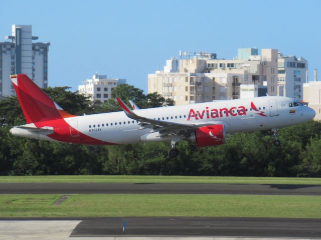 Airbus A320neo (N762AV)