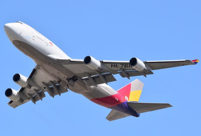 Boeing 747-400 (HL7618) - Asiana Cargo plane take off, 05/05/2017, DFW.