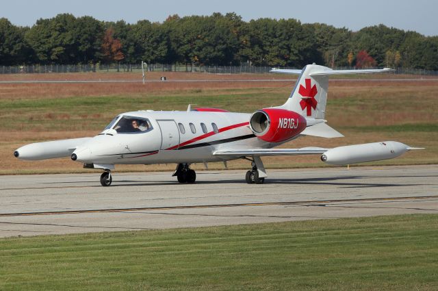 Learjet 35 (N81GJ) - 'Medevac 1 Golf Juliet' departing to Laconia Municipal Airport