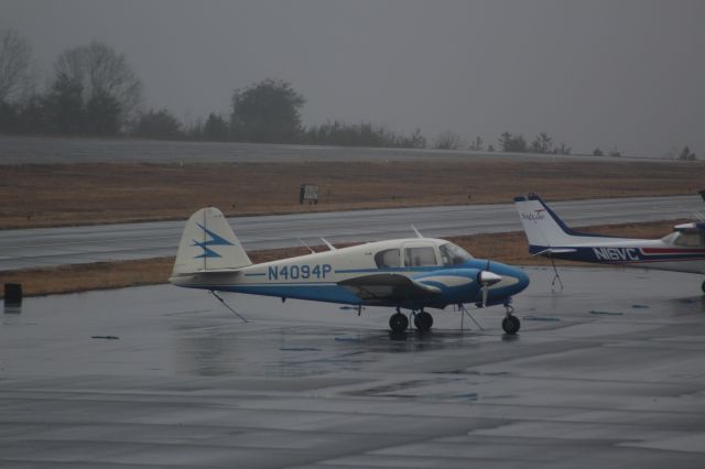 Piper Apache (N4094P)