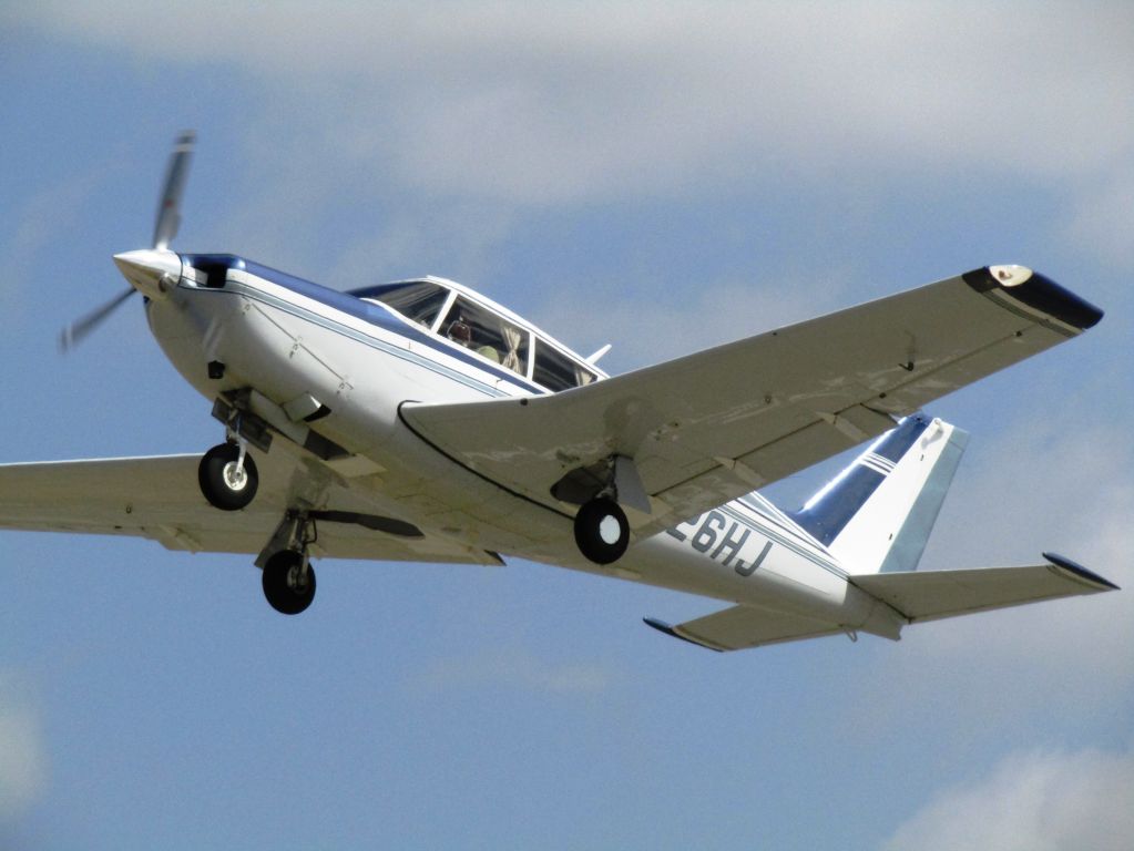 Piper PA-24 Comanche (N126HJ) - Taking off RWY 24