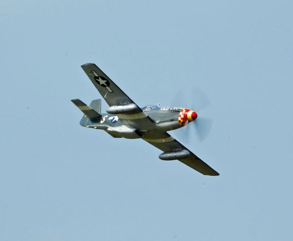 — — - another pic of a low pass during Thunder Over Michigan August, 2010