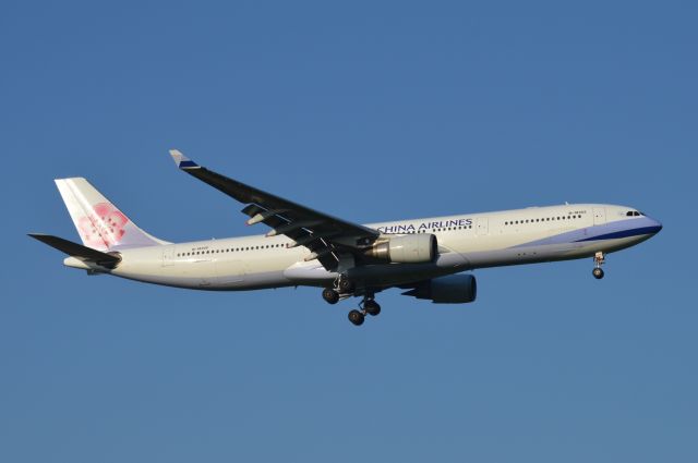 Airbus A330-300 (B-18302) - 2017-06-05