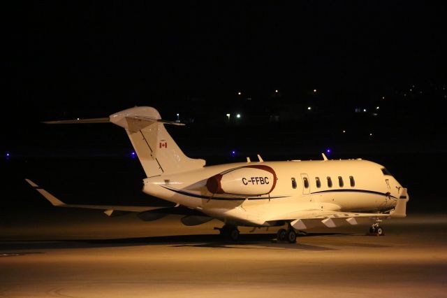 Canadair Challenger 350 (C-FFBC) - January 17th 2018:Bombardier BD-100-1A10 Challenger 350