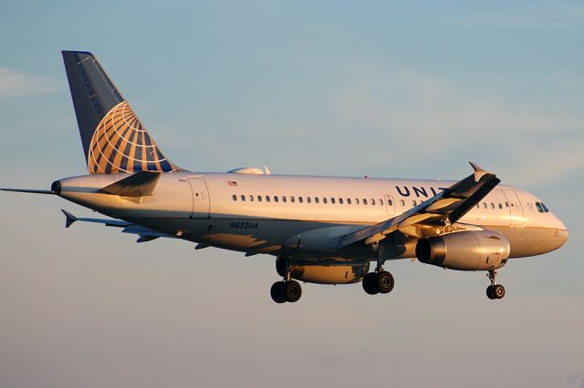 Airbus A319 (N852UA) - This A319 was diverted to Cleveland due to storms in the New York area.  Original routing was ORD-LGA