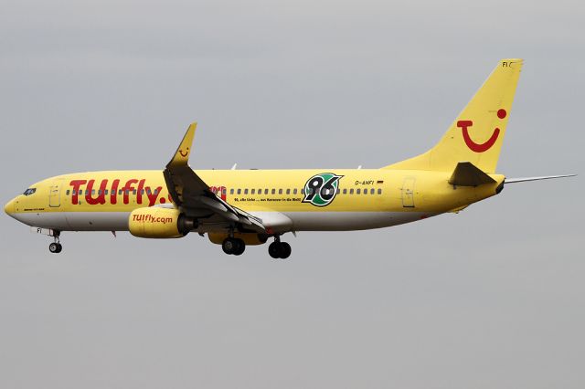 Boeing 737-700 (D-AHFI)