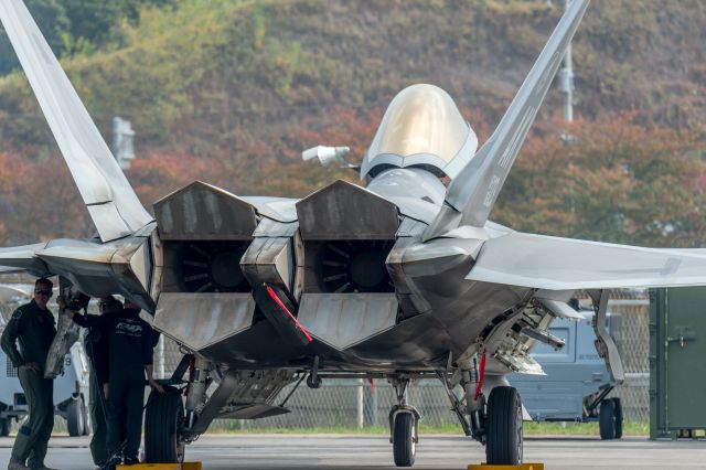 Lockheed F-22 Raptor (06-4123) - Seoul ADEX 2015