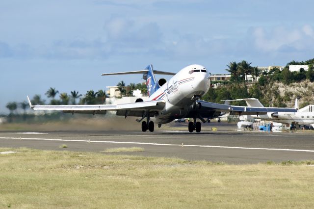 Boeing 727-100 (N495AJ)