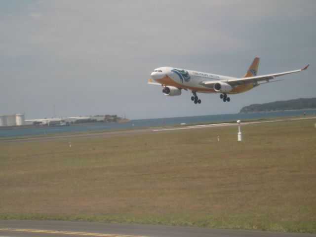 Airbus A330-300 (RP-C3346) - Cebu Pacific A330 landing
