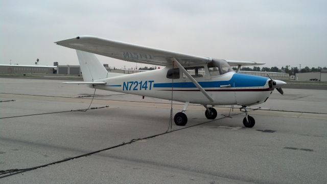 N7214T — - 1960 CESSNA 172A VISITING FULLERTON, CA.