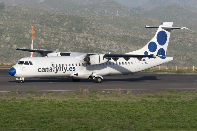 Aerospatiale ATR-72-500 (EC-MUJ) - Tenerife Norte - Los Rodeos (TFN / GCXO) - Spainbr /br /Photo taken: November 8, 2022br /br /Operator: Canaryflybr /Type: ATR 72-500br /Registration: EC-MUJbr /Serial: 879